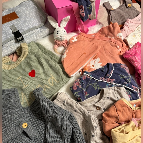 0-6 Months •BUNDLE DEAL• - Picture 11 of 16